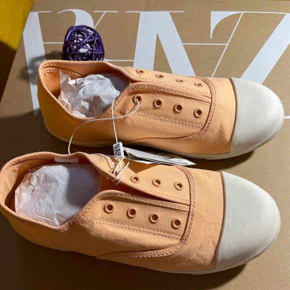 Zara Shoes - NWT ZARA COTTON SNEAKER